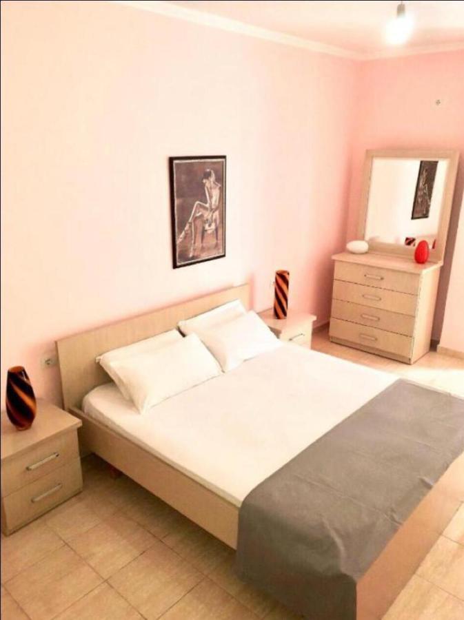 Arel And Dea Apartments Apartament