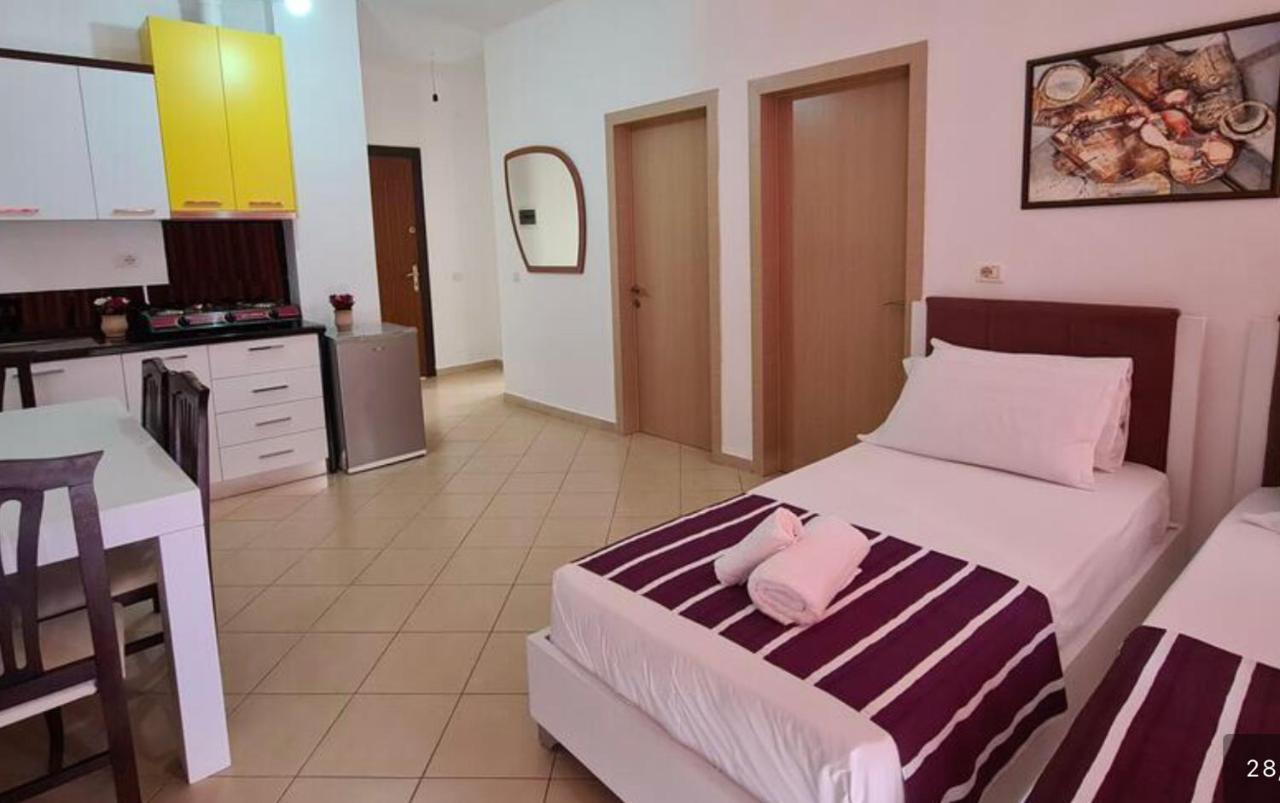 Arel And Dea Apartments *